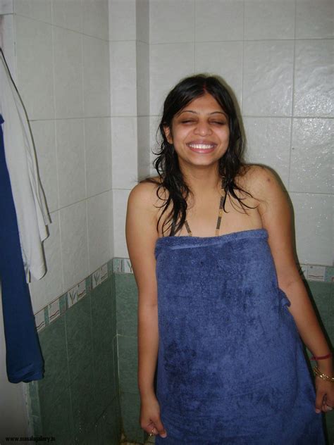 Indian Honeymoon : 2 Nude Pics